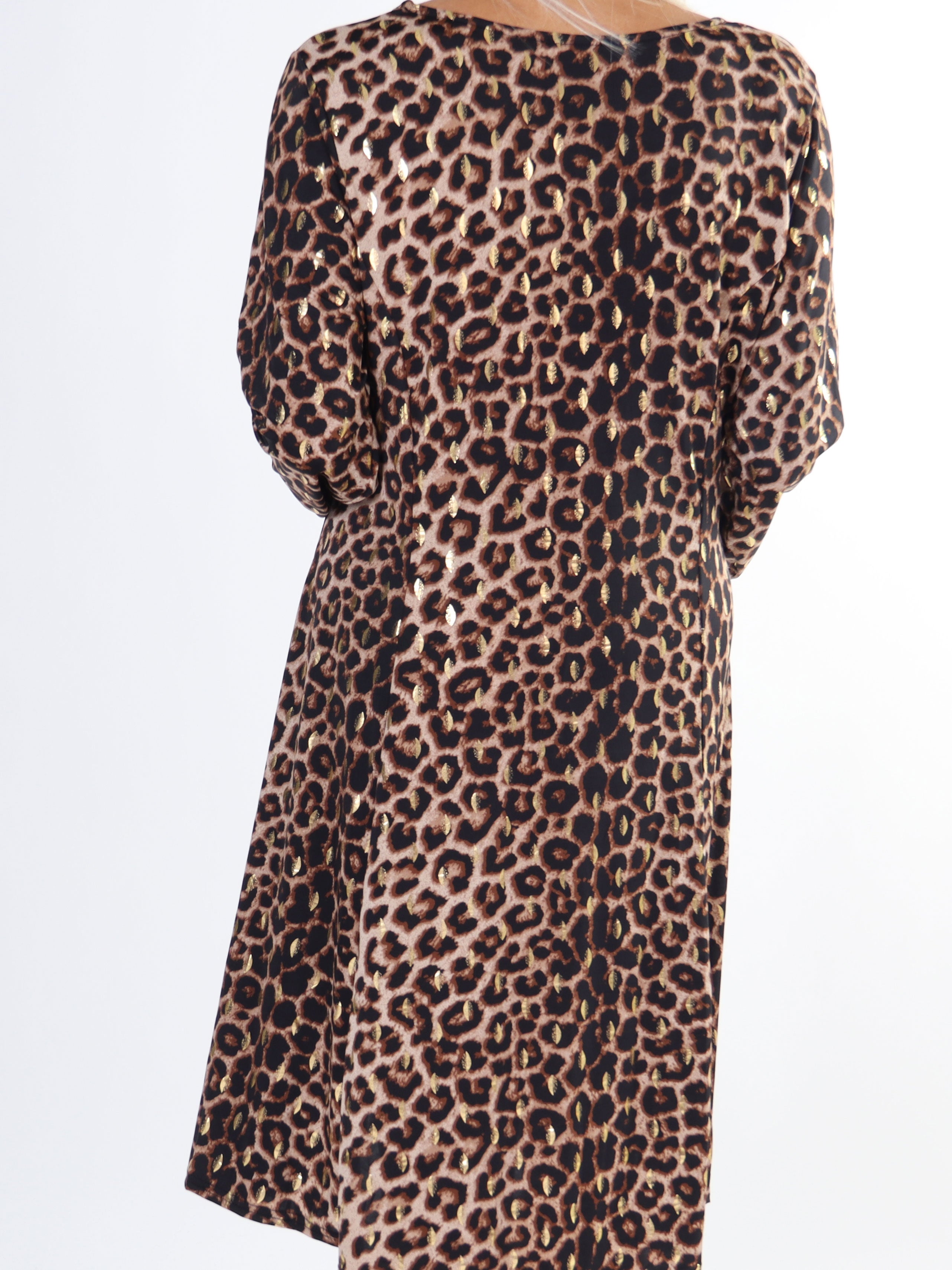 Maj Leo L/S - Elastisk plus size kjole i leopardprint